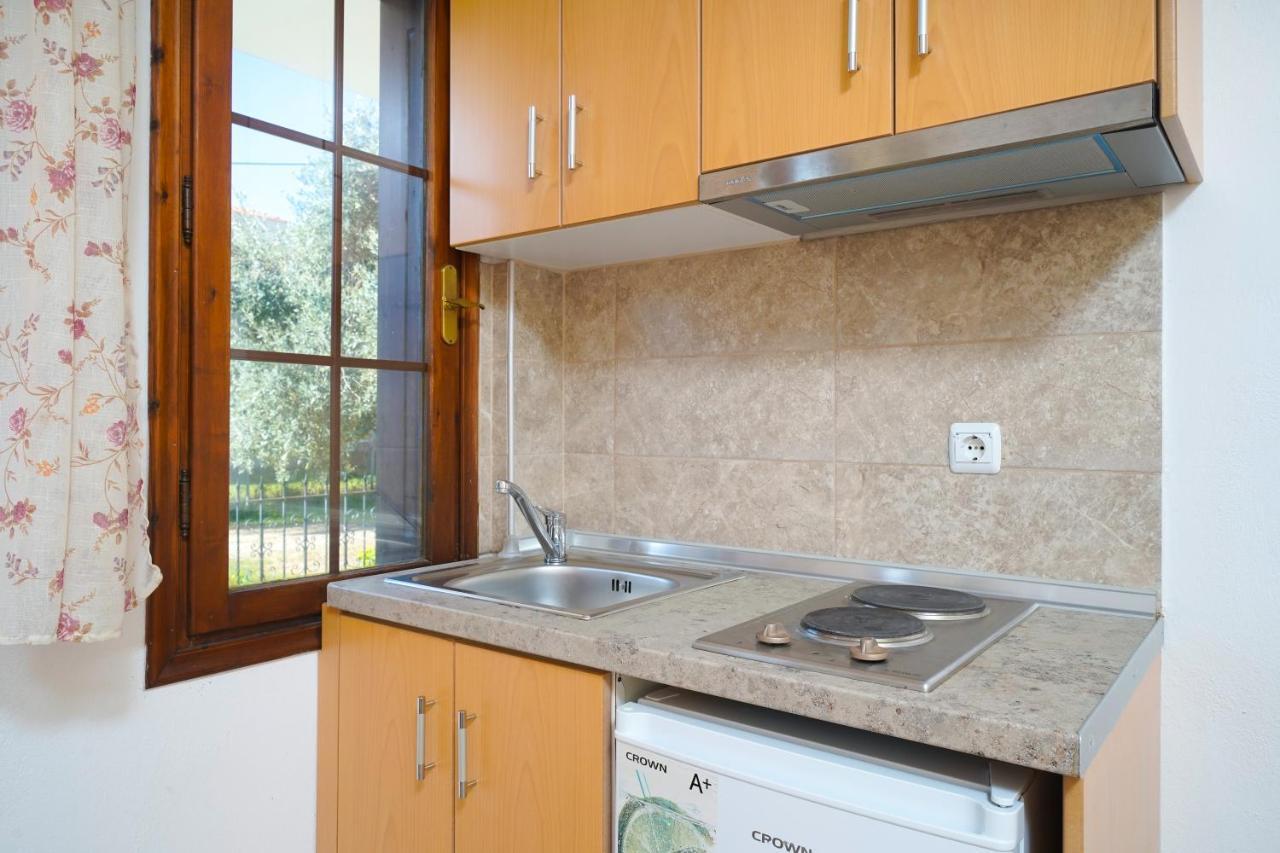 Penelopi Apartments Ліменас Екстер'єр фото
